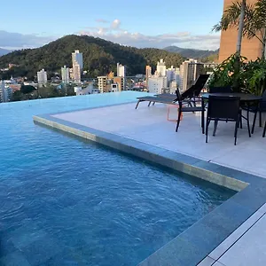 Loft Em Predio Com Piscina Proximo Da Oktoberfest Apartamento